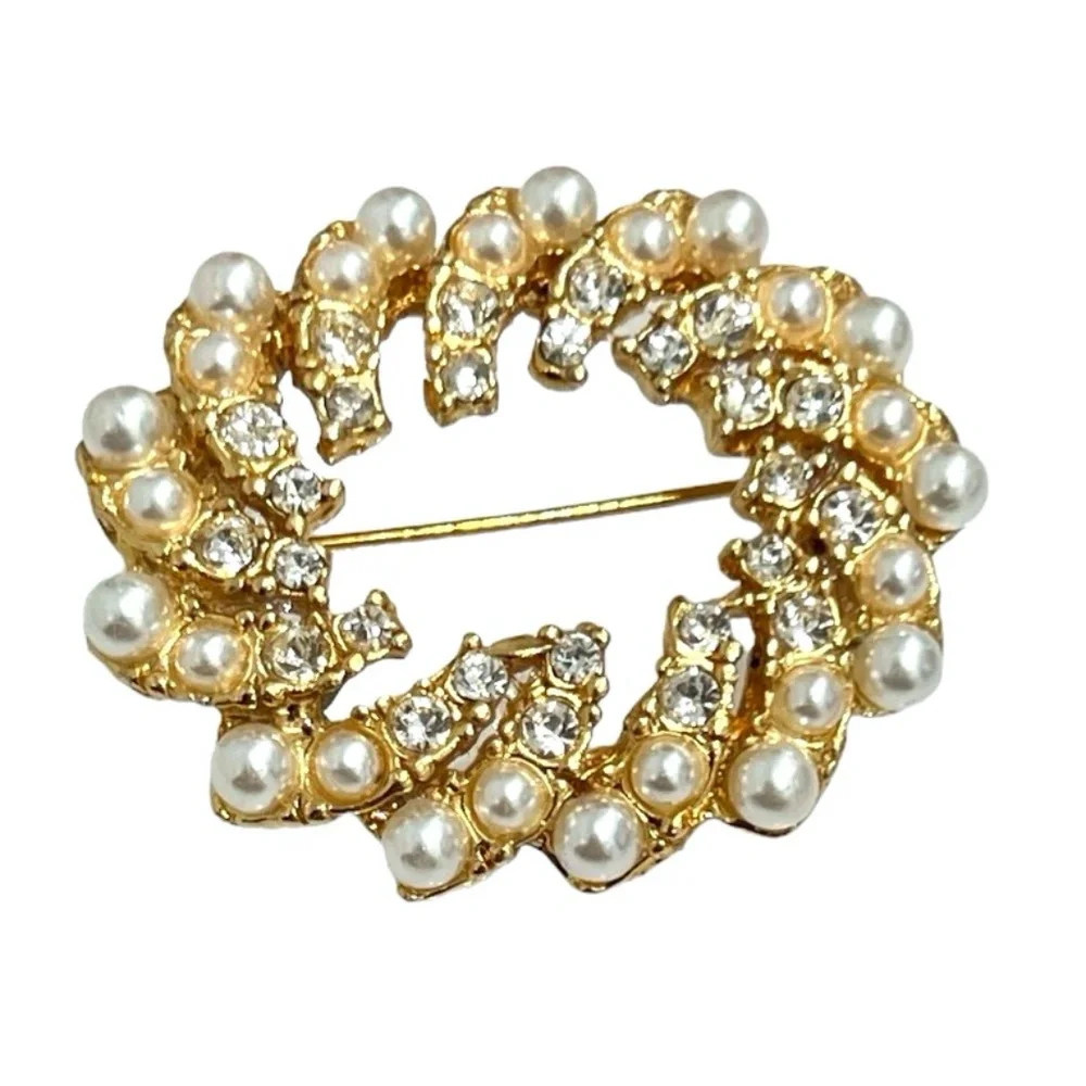 Vintage pearl crystal
